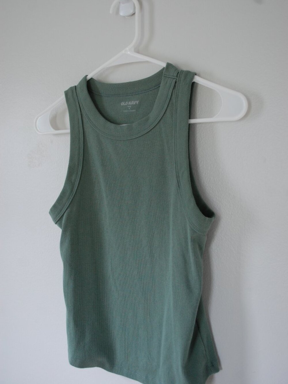 Old Navy Snug Tank (M)